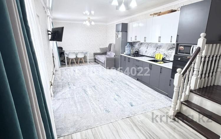 Отдельный дом · 3 комнаты · 80 м² · 8 сот., Төле би 8 за 43 млн ₸ в Туздыбастау (Калинино) — фото 12