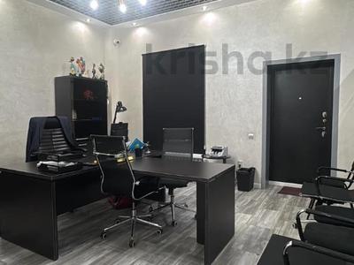 Свободное назначение, офисы, магазины и бутики, склады, общепит, салоны красоты, бани, гостиницы и зоны отдыха, медцентры и аптеки, образование, развлечения · 506.5 м² за 220 млн 〒 в Актобе