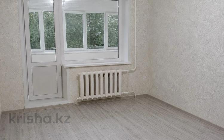 1-комнатная квартира · 31 м² · 1/5 этаж, 4 мкр за 13.4 млн ₸ в Уральске — фото 2