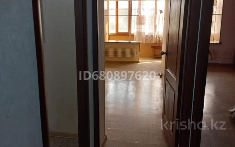 2-комнатная квартира · 46 м² · 2/9 этаж, 9-й мкр 28 за 12 млн ₸ в Актау — фото 2