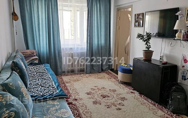 3-комнатная квартира · 51 м² · 4/5 этаж, Агыбай батыр 21 — В центре города, все в шаговой доступности ,рынок, лицей им Абая за 17 млн ₸ в Балхаше — фото 2