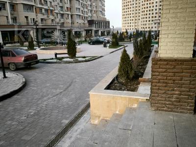 4-комнатная квартира, 106 м², 2/12 этаж, Жандосова 94а за 63 млн 〒 в Алматы, Бостандыкский р-н