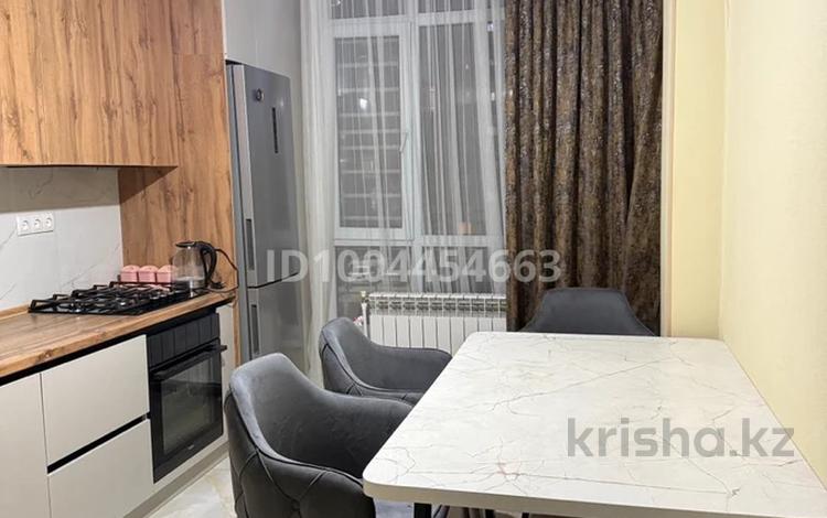 2-бөлмелі пәтер · 68.7 м² · 3/10 қабат, Шымсити 1/1Б, бағасы: 40 млн ₸ в Шымкенте, Абайский р-н — фото 2