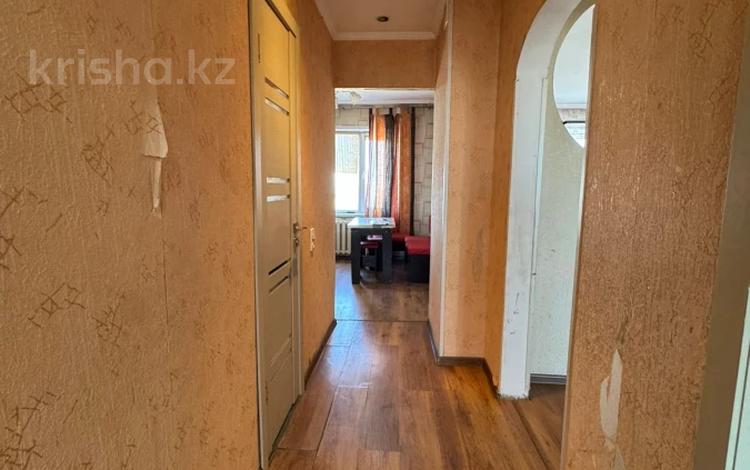 3-комнатная квартира · 56 м² · 1/5 этаж, Карменова 61 за 16.5 млн ₸ в Семее — фото 13