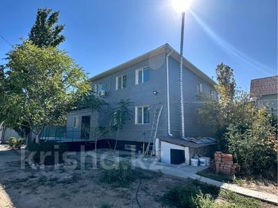 Отдельный дом · 6 комнат · 345.8 м² · 9 сот., мкр Атырау-2 19 за 33 млн ₸ в мкр	Атырау-2