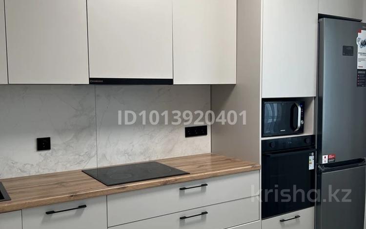 1-комнатная квартира · 40 м² · 13/15 этаж, Кабанбай батыра 48 Б за 250 000 ₸ в Астане, Есильский р-н — фото 2