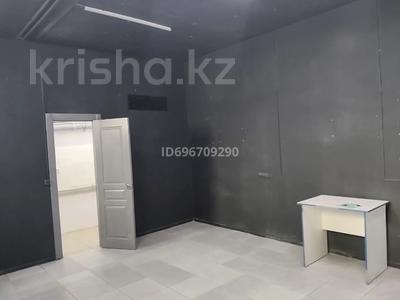 Еркін, дүкендер мен бутиктер, қоймалар · 30 м², бағасы: 100 000 ₸ в Актау, 19-й мкр
