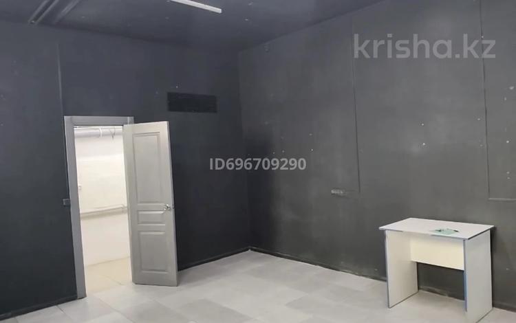 Еркін, дүкендер мен бутиктер, қоймалар · 30 м², бағасы: 100 000 ₸ в Актау, 19-й мкр — фото 14