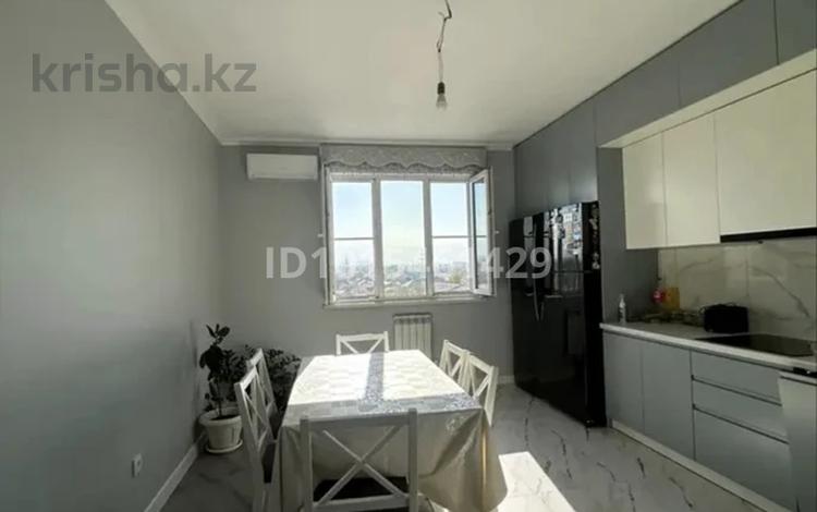 2-комнатная квартира · 83 м² · 8/9 этаж, мкр Аксай-3Б — Толе би-Яссауи за 380 000 ₸ в Алматы, Ауэзовский р-н — фото 2