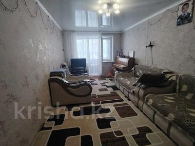 2-комнатная квартира · 43 м² · 2/5 этаж, пр. Республики за 8.5 млн 〒 в Темиртау