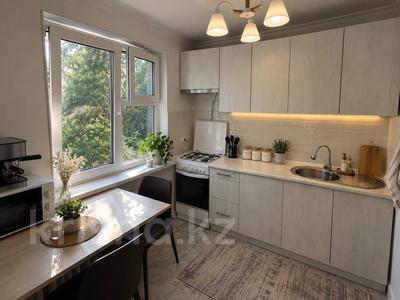 3-комнатная квартира · 58.4 м² · 4/4 этаж, мкр №9 35 за 35 млн ₸ в Алматы, Ауэзовский р-н