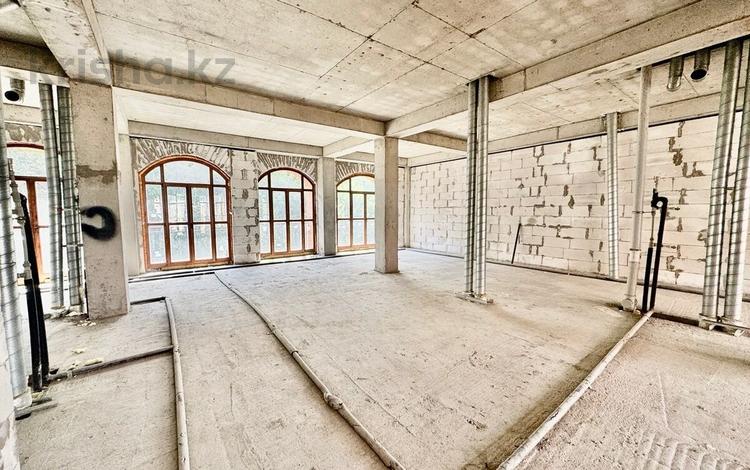 6-комнатная квартира · 217 м² · 2/3 этаж, Тайманова 222/6 за 236 млн ₸ в Алматы, Медеуский р-н — фото 12