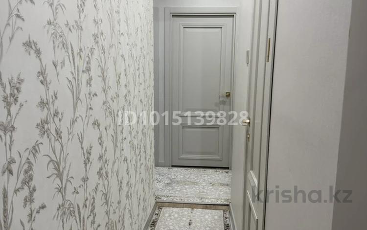 3-комнатная квартира · 70 м² · 1/5 этаж, 11-й мкр 39 — Вдоль дороги за 26.5 млн ₸ в Актау — фото 2