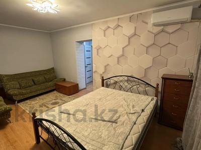 1-комнатная квартира · 37 м² · 3/5 этаж, ул. Наурызбай батыра 115 за 250 000 〒 в Алматы, Алмалинский р-н