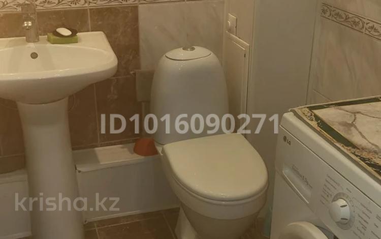 1-бөлмелі пәтер · 41 м² · 6/10 қабат, Мясокомбинат ш/а. 2/7, бағасы: 130 000 ₸ в Уральске, мкр Мясокомбинат — фото 2