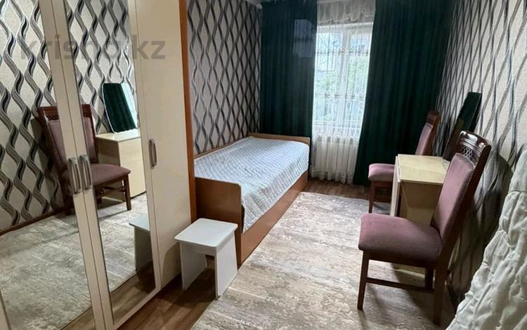 3-комнатная квартира · 58 м² · 4/5 этаж, 16 микрорайон за 180 000 ₸ в Шымкенте — фото 2