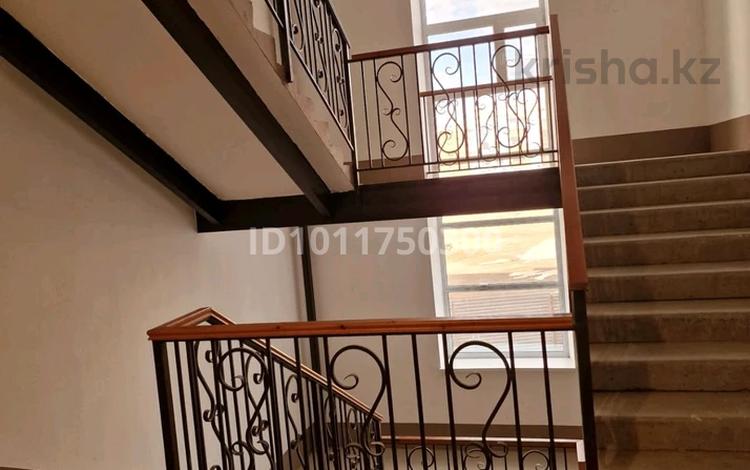 3-комнатная квартира · 101 м² · 2/5 этаж, мкр. Алтын орда, Мкр. Батыс-2, участок №339 — Пр. Мангилик Ел и Газизы Жубановой за 42 млн ₸ в Актобе — фото 2