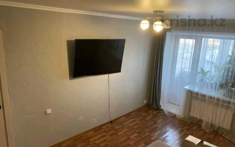 2-комнатная квартира, 45 м², 4/5 этаж, ауельбекова 164