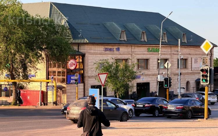 Свободное назначение, офисы, магазины и бутики, общепит, салоны красоты, бани, гостиницы и зоны отдыха, медцентры и аптеки, образование · 2200 м² за 690 млн ₸ в Алматы, Наурызбайский р-н — фото 29