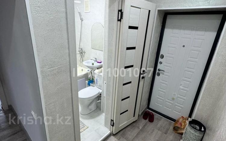 2-бөлмелі пәтер · 39 м² · 4/4 қабат, пр.Жамбыла 119а — пр.Жамбыла119а уг Никткалиева, бағасы: 16 млн ₸ в Таразе — фото 2