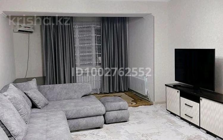 3-комнатная квартира · 100 м² · 4/5 этаж, мкр Нурсат 82 — 80 школа за 300 000 〒 в Шымкенте, Каратауский р-н — фото 2