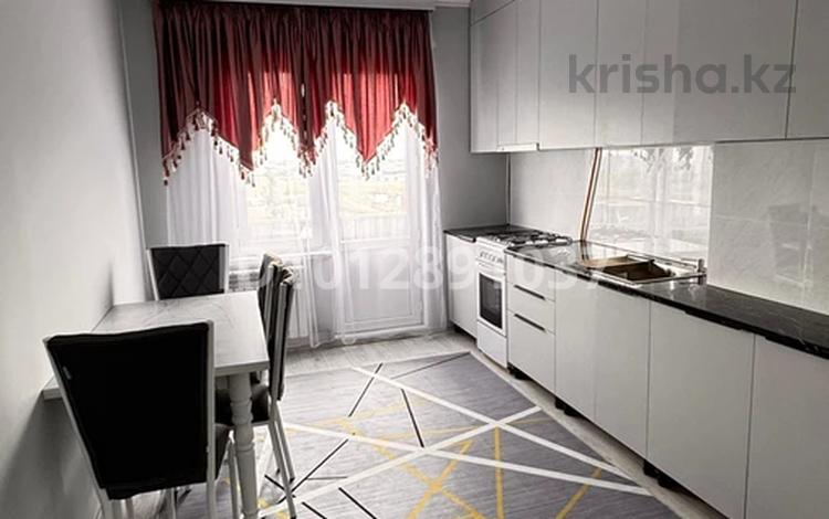 2-бөлмелі пәтер · 49.5 м² · 5/5 қабат, мкр Улы Дала 115, бағасы: 130 000 ₸ в Таразе — фото 2