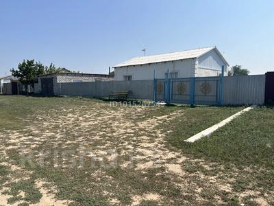 Отдельный дом · 6 комнат · 120 м² · 10 сот., Керемет 5 за 8 млн ₸ в Подстепном