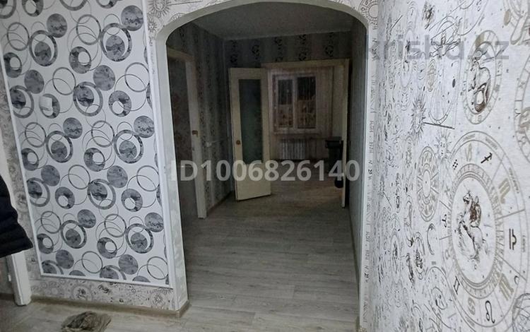 3-комнатная квартира · 55 м², мкр №11 — Жандосова-Алтынсарина за 300 000 ₸ в Алматы, Ауэзовский р-н — фото 2