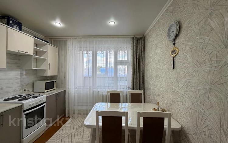 2-комнатная квартира · 57 м² · 1/5 этаж, Жукова за 27 млн ₸ в Петропавловске — фото 2