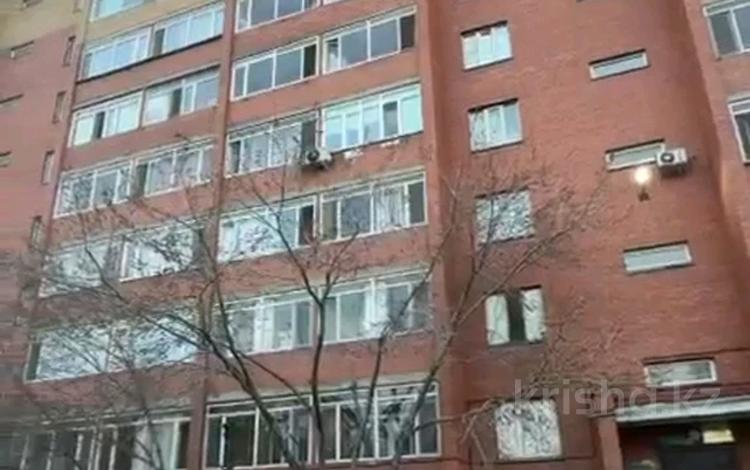 9-бөлмелі пәтер · 220 м² · 9/10 қабат, Сембинова 10/4, бағасы: 60 млн ₸ в Астане, р-н Байконур — фото 2