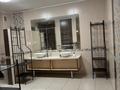 Дом · 4 комнаты · 400 м², Жастар за 150 000 ₸ в Конаеве — фото 29