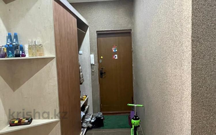 2-бөлмелі пәтер · 59.7 м² · 9/9 қабат, Ақсай-4 ш/а., бағасы: 33.5 млн ₸ в Алматы, Ауэзовский р-н — фото 2
