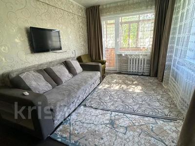 2-комнатная квартира · 42 м² · 3/5 этаж, Бурова 23 за 15.5 млн 〒 в Усть-Каменогорске