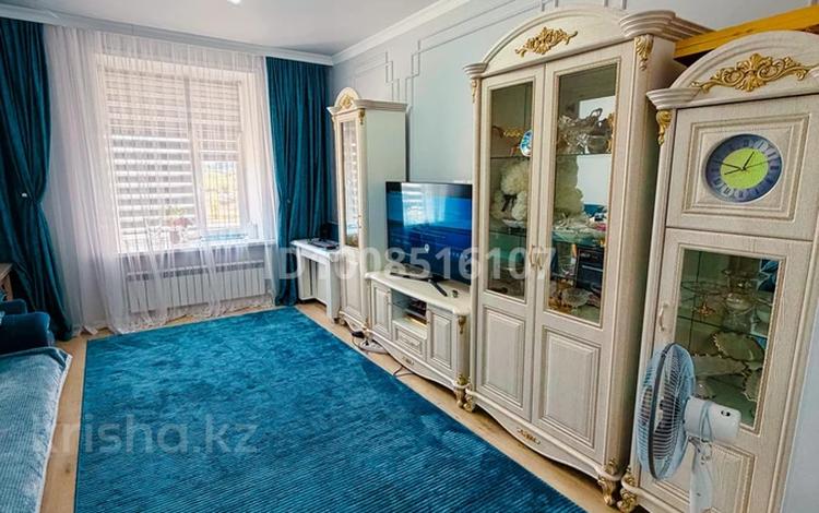 2-бөлмелі пәтер · 72 м² · 2/10 қабат, мкр Юго-Восток, Микрорайон Байкена Ашимова 21, бағасы: 36 млн ₸ в Караганде, Казыбек би р-н — фото 32