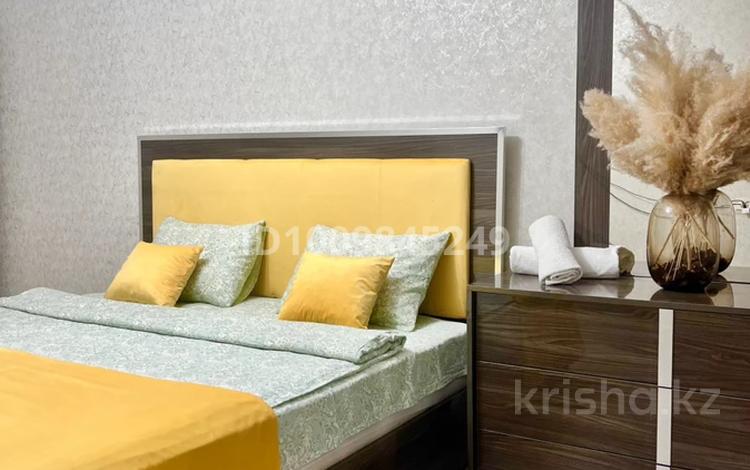 2-бөлмелі пәтер · 56 м² · 1/5 қабат, мкр №2 6А — Жубанова Алтынсарина, бағасы: 3 000 〒 в Алматы, Ауэзовский р-н — фото 2