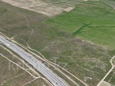 Жер телімі · 3.5 га, Трасса Европа Китай — 3,5 гегтара по трассе Европа Китай не далеко от кольцевого Бозарык, бағасы: 140 млн ₸ в Шымкенте, Туран р-н