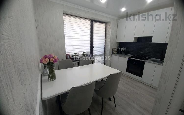 2-бөлмелі пәтер · 52 м² · 9/9 қабат, 5 микрорайон 21 — Пешеход, бағасы: 16.3 млн ₸ в Аксае — фото 2