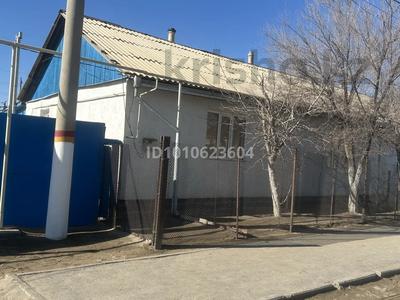 Жеке үй · 5 бөлме · 80.8 м² · 10 жүзд., Қарасақал Ерімбет 63 1, бағасы: 15 млн ₸ в Казалинске