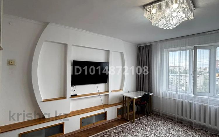 3-бөлмелі пәтер · 81 м² · 8/10 қабат, 28-шағынаудан 7/2, бағасы: 28.2 млн ₸ в Караганде, Казыбек би р-н — фото 2