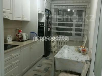 4-бөлмелі пәтер · 87 м² · 2/9 қабат, Шакарима 15 — Байсеитова, бағасы: 350 000 〒 в Семее