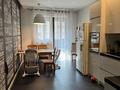 5-бөлмелі пәтер · 200 м² · 4/6 қабат, Сагадат Нурмагамбетова 138/2, бағасы: 180 млн ₸ в Алматы, Медеуский р-н — фото 2