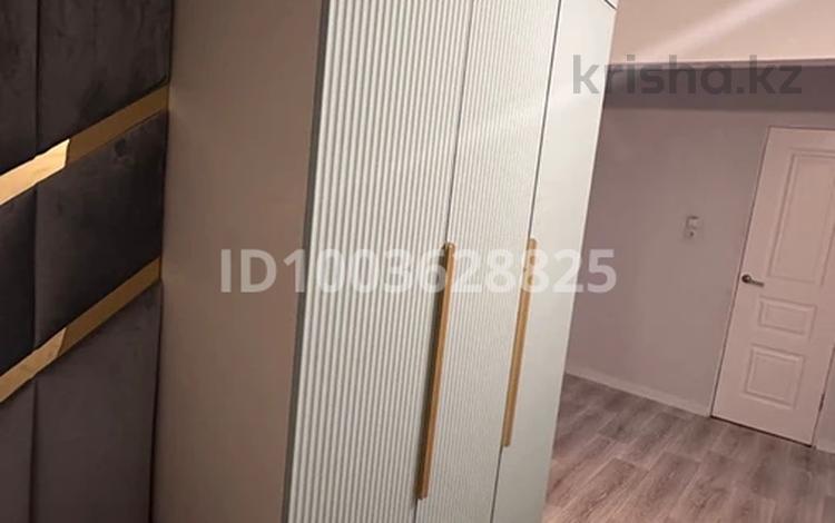 2-комнатная квартира · 60 м², 53а 58 — Вокзала за 10 000 〒 в Атырау, мкр Привокзальный-3А — фото 2