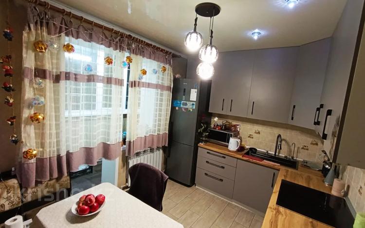 4-бөлмелі пәтер · 90 м² · 5/5 қабат, Жулдыз, бағасы: 25 млн ₸ в Талдыкоргане, мкр военный городок Жулдыз — фото 15