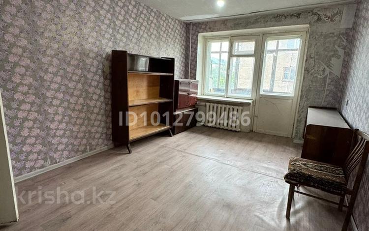 2-бөлмелі пәтер · 50 м² · 4/5 қабат, Старый город, Жаманкулова 6, бағасы: 8.8 млн ₸ в Актобе — фото 2