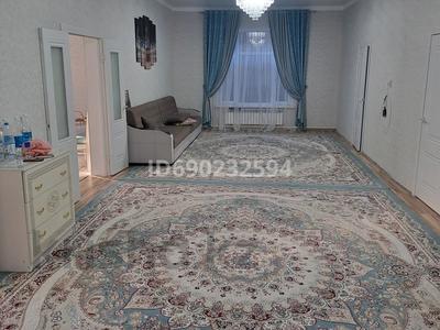 Отдельный дом • 6 комнат • 225 м² • 7 сот., Кайрулаев 150 — Саяхат 24 за 34 млн 〒 в 