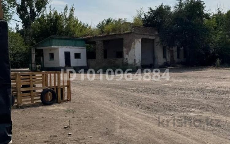 Еркін, кеңселер, дүкендер мен бутиктер, қоймалар, жқб, автосервистер мен көлік жуу, қоғамдық тамақтану орны, сұлулық салондары, ауыл шаруашылығы, монша, қонақ үй және демалыс орындары, фитнес және спорт, медорталықтар мен дәріханалар, білім орталықтары, ойын-сауық, конференц-залдар, кабинеттер және жұмыс орындары, студиялар · 500 м², бағасы: 300 000 ₸ в Шамалгане — фото 4