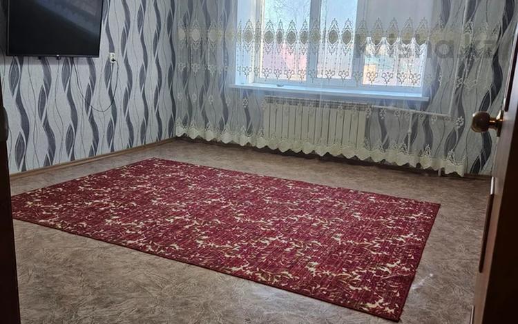 1-комнатная квартира · 40 м² · 4/5 этаж, мкр Шанхай за 9 млн ₸ в Актобе — фото 2