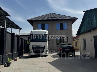 Отдельный дом · 4 комнаты · 252 м² · 7 сот., мкр Айгерим-1 124 за 165 млн ₸ в Алматы, Алатауский р-н