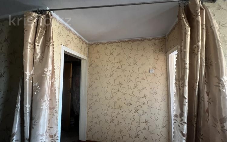 1-бөлмелі пәтер · 30 м² · 5/5 қабат, Пришахтинск 22 — 21-й микрорайон // ЦОН // Автостанция, бағасы: 6.5 млн ₸ в Караганде, Алихана Бокейханова р-н — фото 2