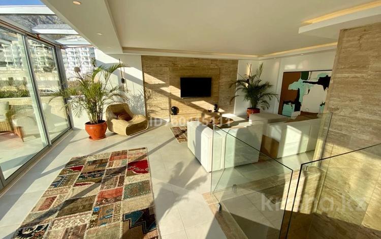5-комнатная квартира · 260 м², Mahmutlar за 142 млн 〒 в Аланье — фото 2